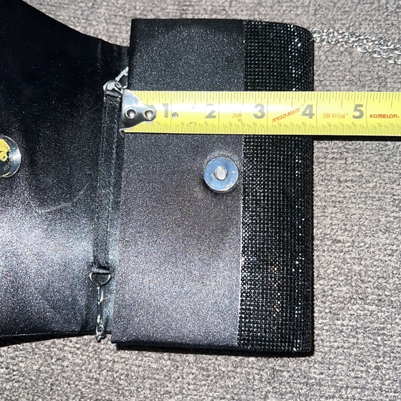 Aldo Clutch - Picture 6 of 6